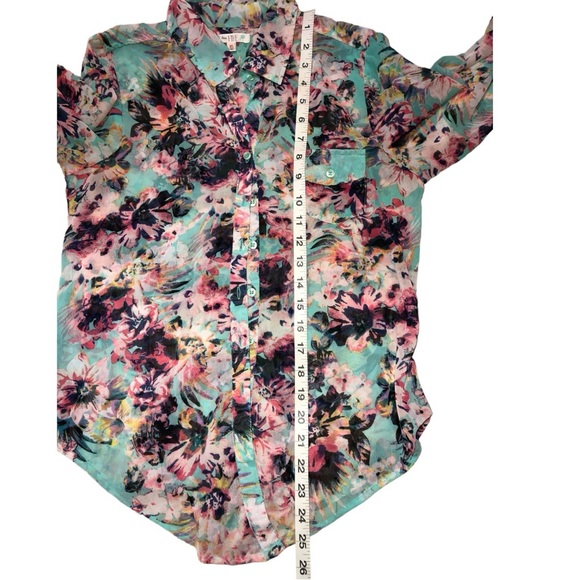 Women's Love Fire Multi Color Floral Roll Tab Sleeve Blouse Top - XS - Picture 10 of 10